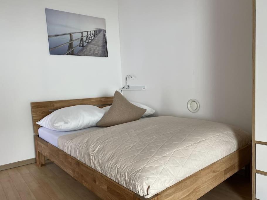 Neu Apartment In Schloss Naehe,Parkplatz, Netflix Sögel Exterior foto