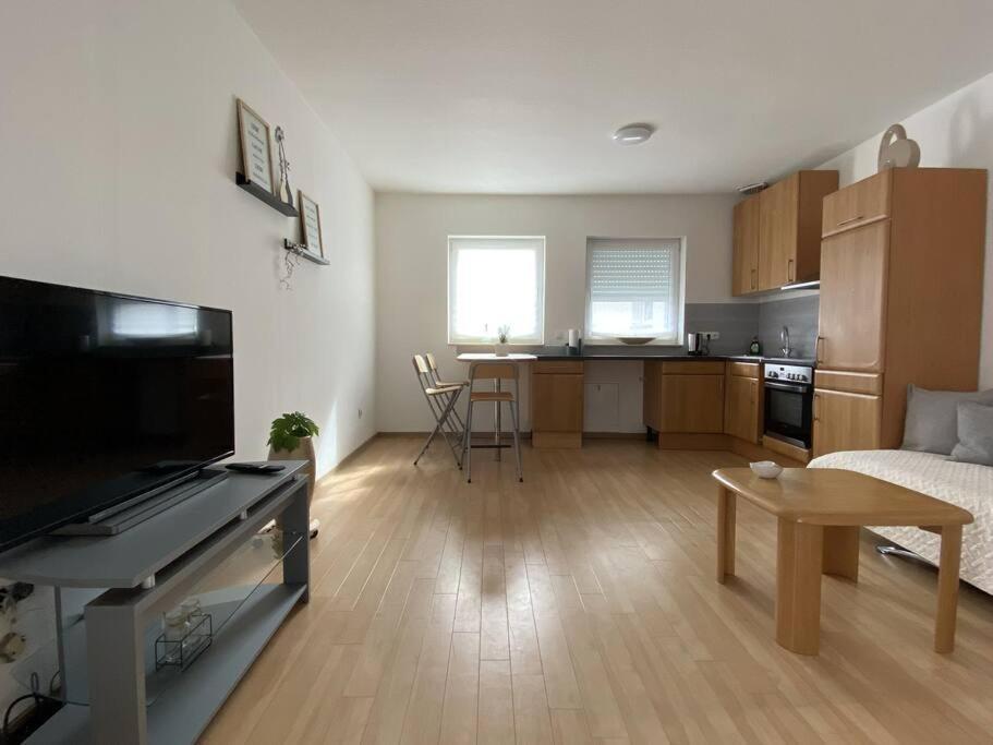 Neu Apartment In Schloss Naehe,Parkplatz, Netflix Sögel Exterior foto